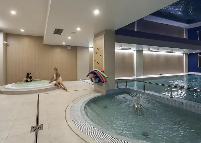 Z Basenem & - Srodmiescie - Stare *